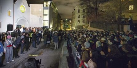 4581171_3_97a1_ce-projet-de-chaine-humaine-a-rassemble-mille_fbc10022893147a21089319fda14631d